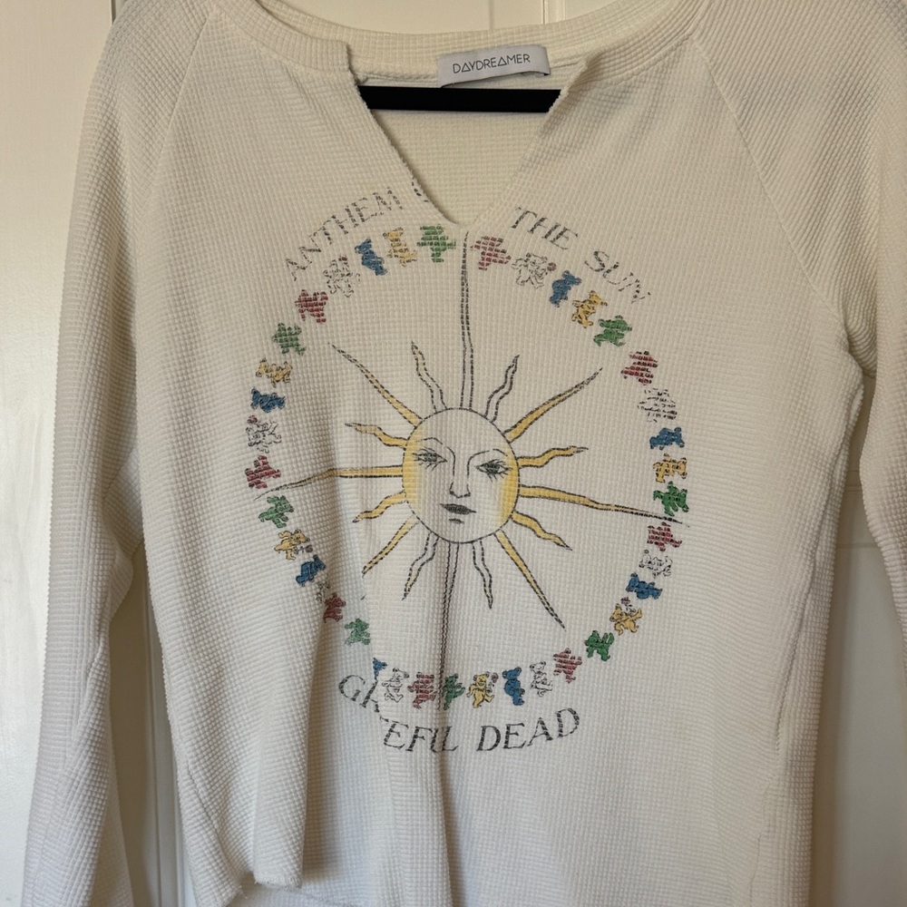 Daydreamer Cream Graphic Long Sleeve Tee